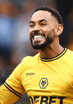 Cunha Tỏa Sáng Giúp Wolves Đánh Bại Leicester, Thắng Trận Thứ Sáu Liên Tiếp