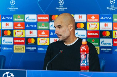 Guardiola: FA Cup Là Phao Cứu Sinh Cho Mùa Giải Biến Động Của Man City